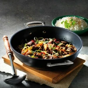 Blitzangebot 🔥 Le Creuset Aluminium-Wok, 32 Cm 🎉 19